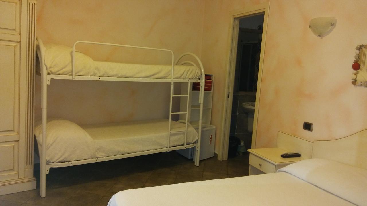 Hotel Sa Cralla Villasimius Bagian luar foto